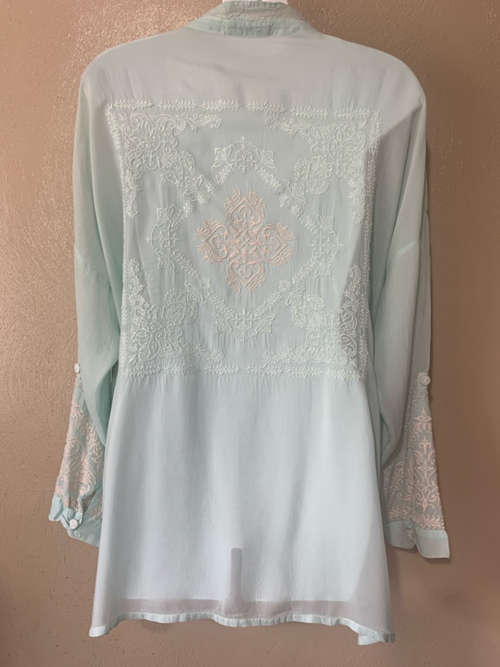 Johnny Was size M Mint Green Embroidered Collar Blouse - Picture 6 of 11